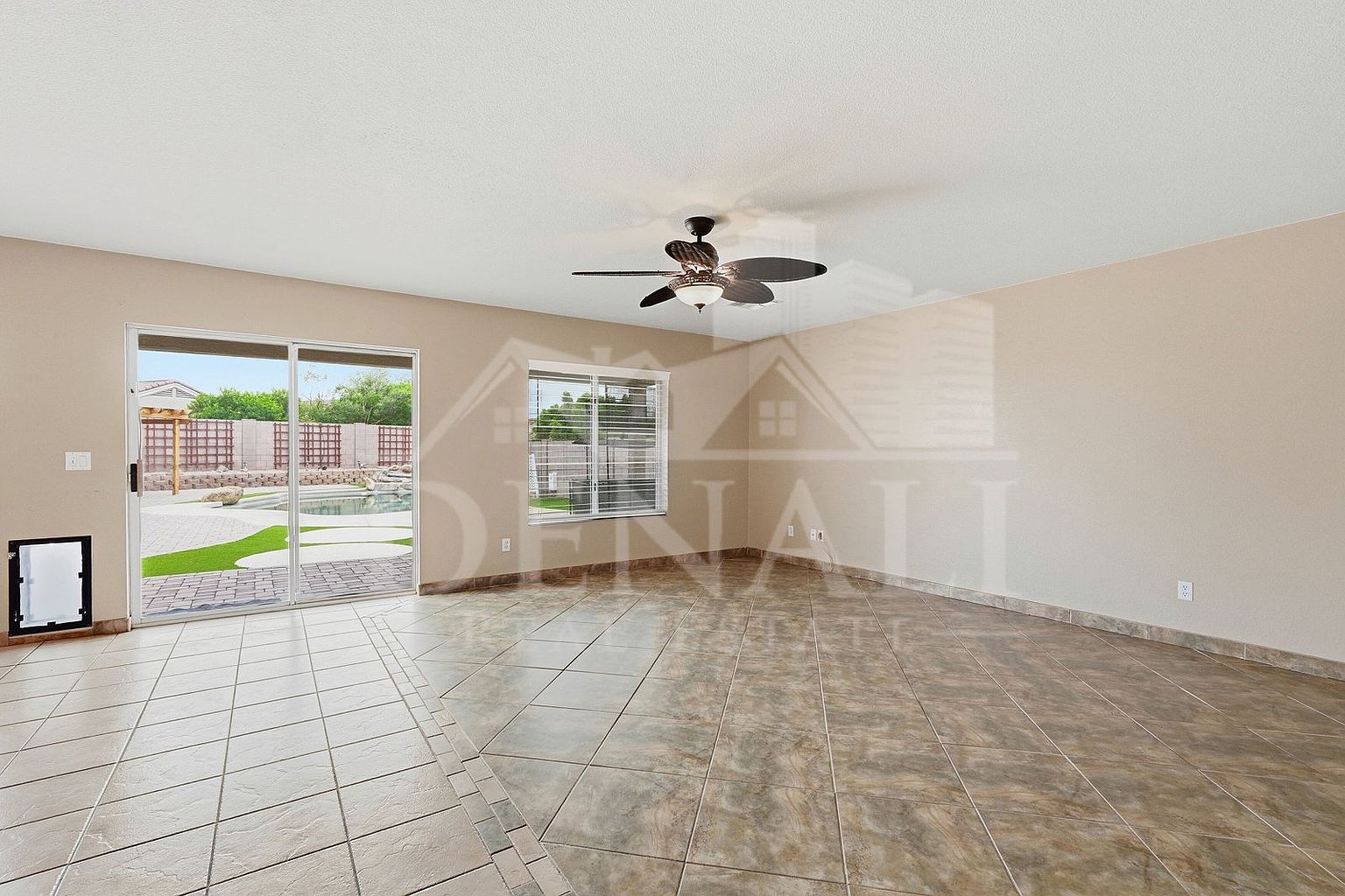 11319 W Madisen Ellise Dr Surprise, AZ 85378 photo 5