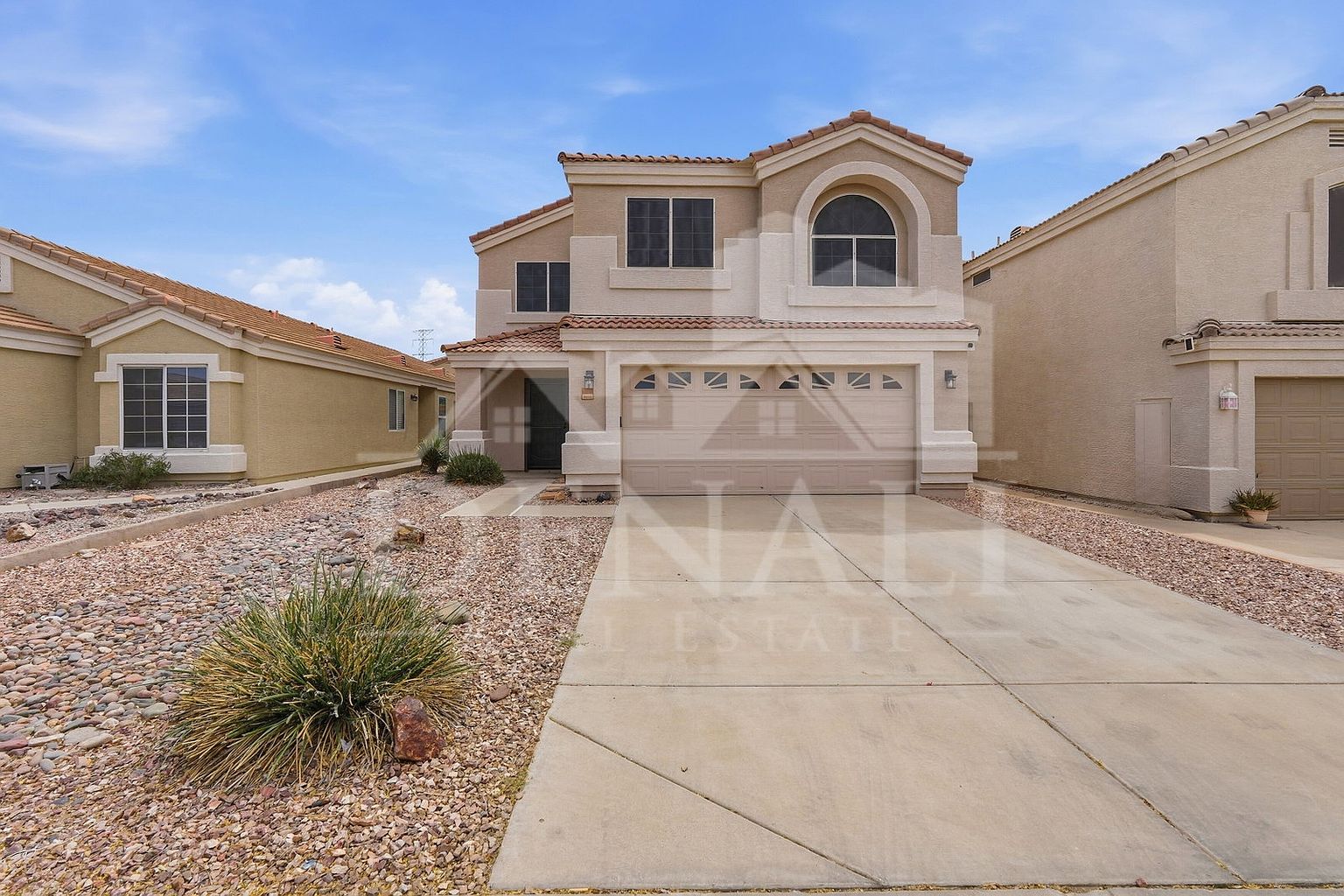 11319 W Madisen Ellise Dr Surprise, AZ 85378 photo 2