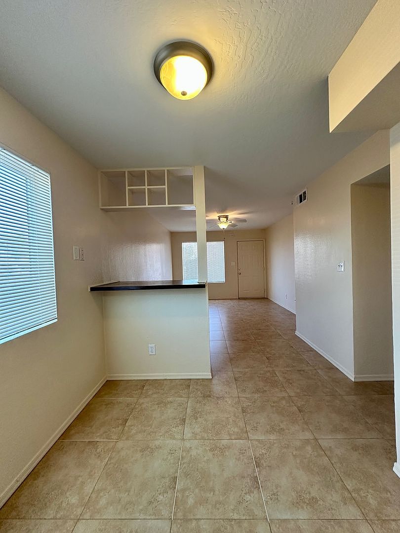 43 W Inglewood Street photo 3