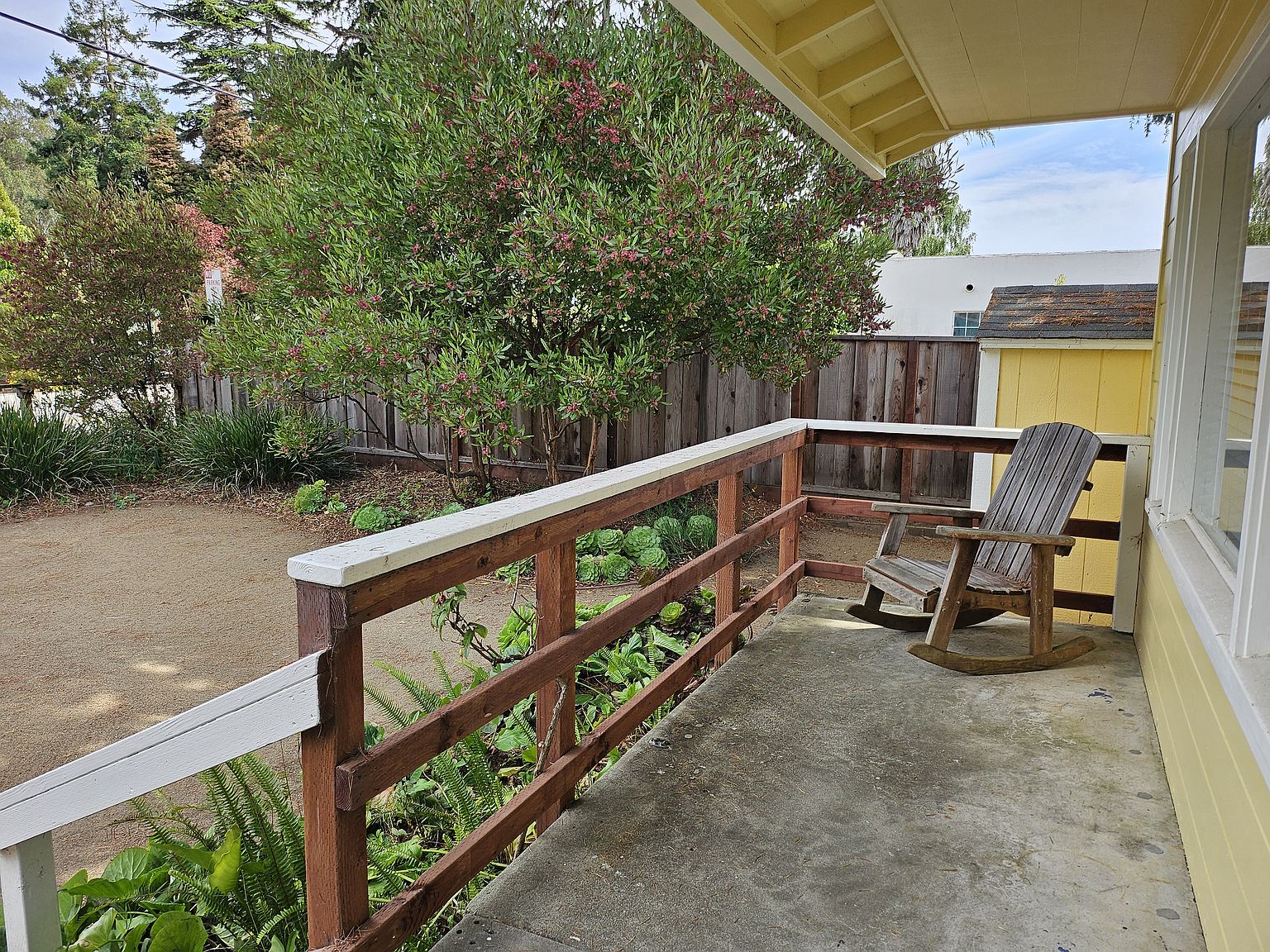 1485 Chanticleer Ave photo 4