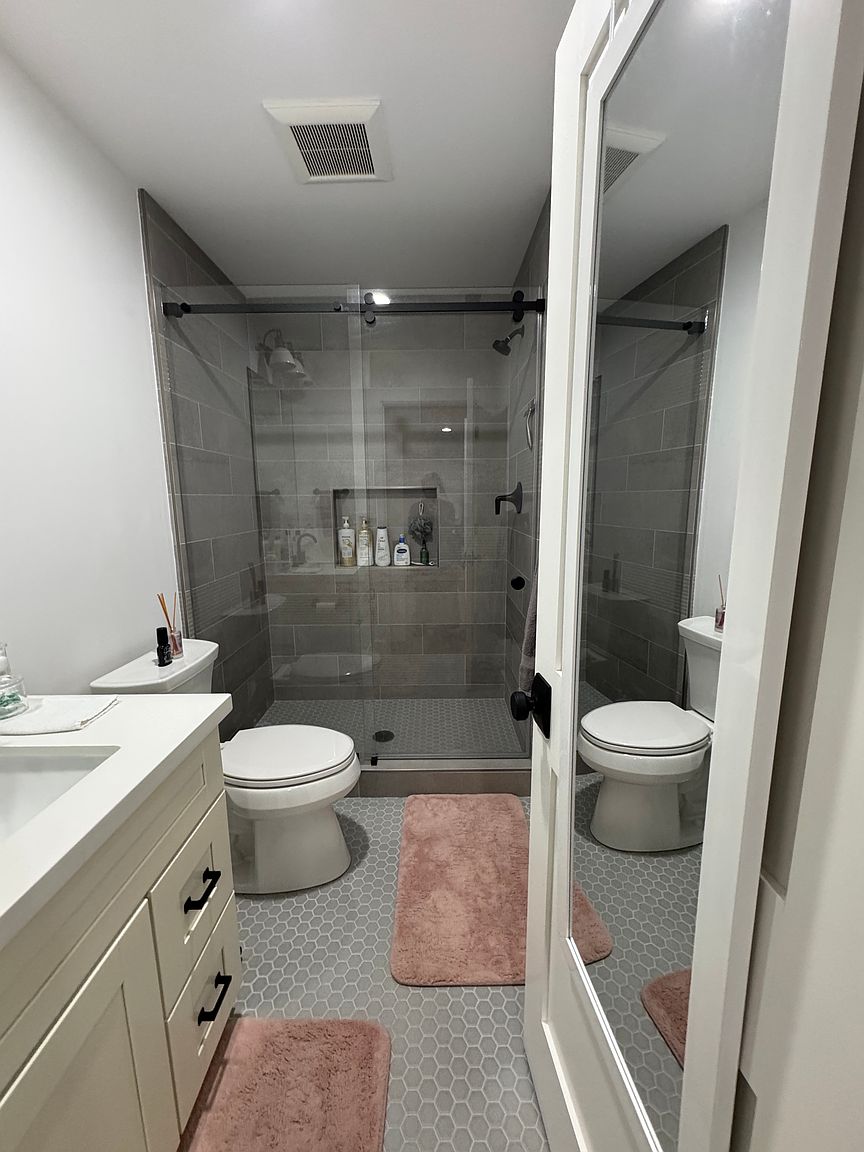 1677 Merrill Dr photo 2