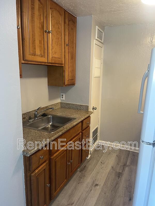6701 Laird Ave unit # 5 photo 4