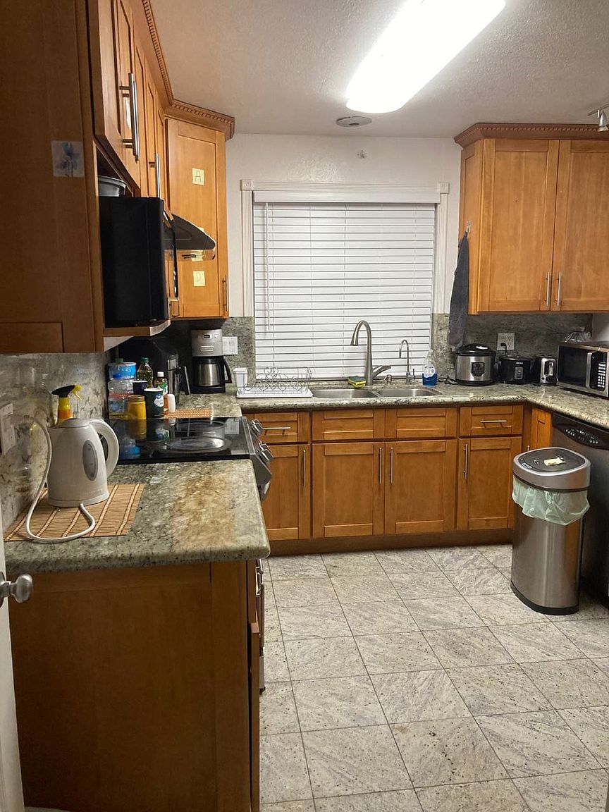 154 Flame Dr photo 3