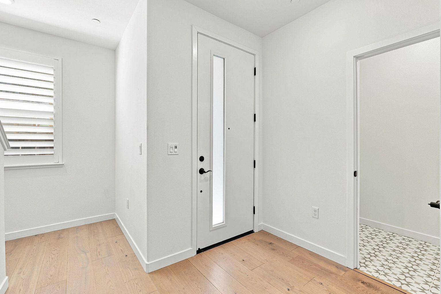 790 Redberry Way photo 2
