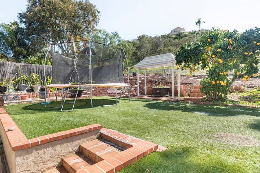 3 Adolphia St photo 2