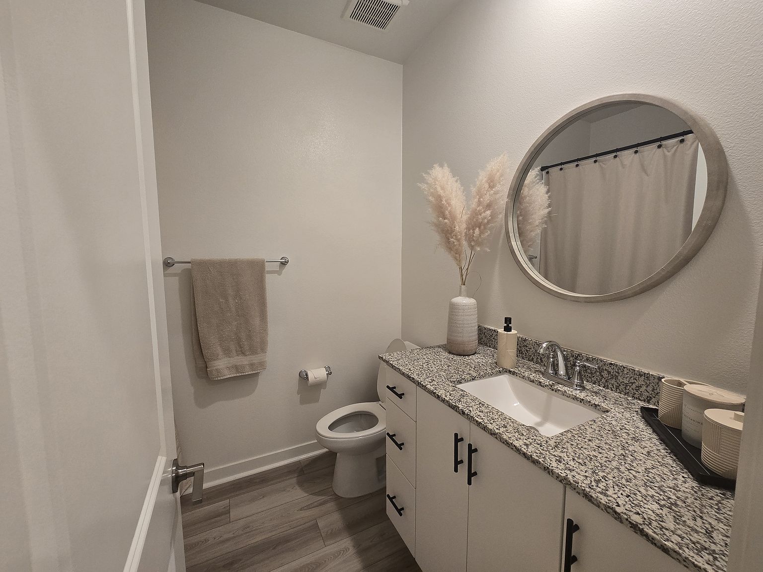 367 Meadowood St photo 3