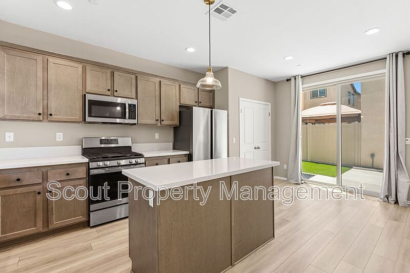 29342 Marx Way photo 5