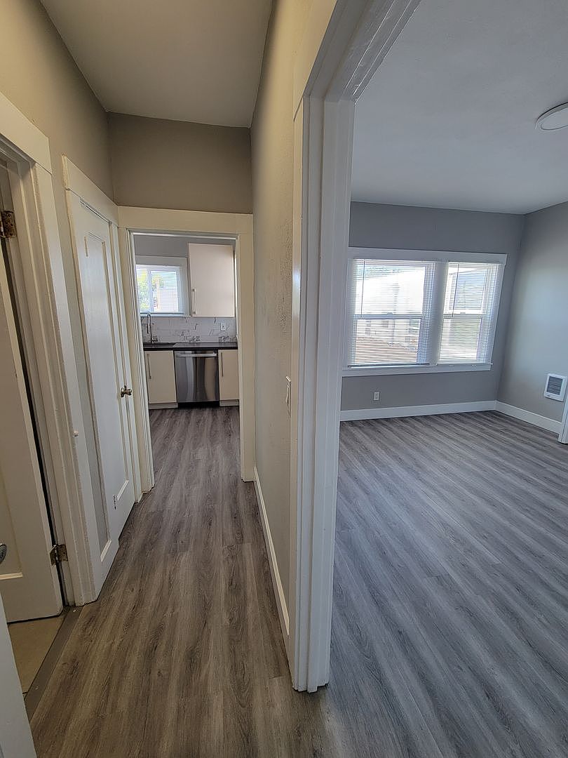 3835 MacArthur Blvd unit 3835: #3 photo 2