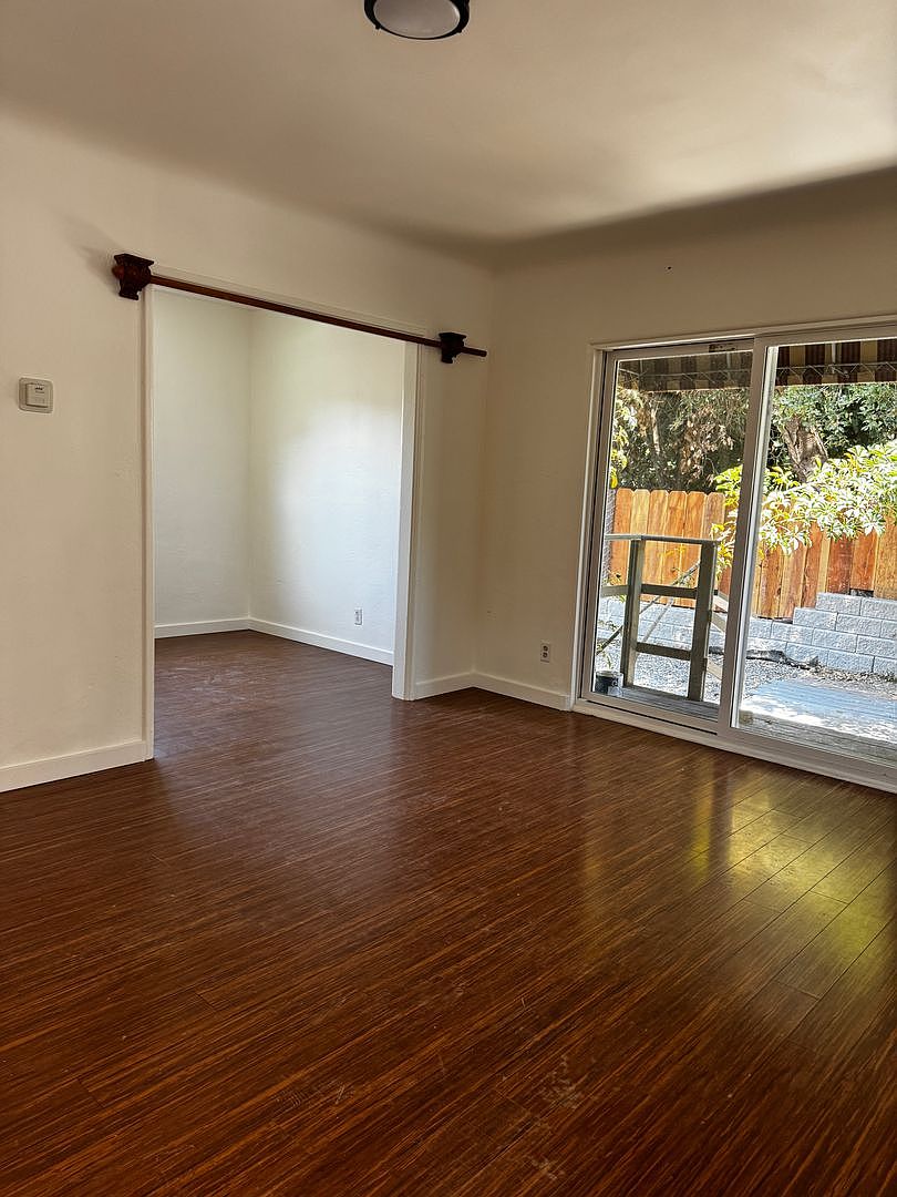 2711 Soquel Ave unit F photo 2