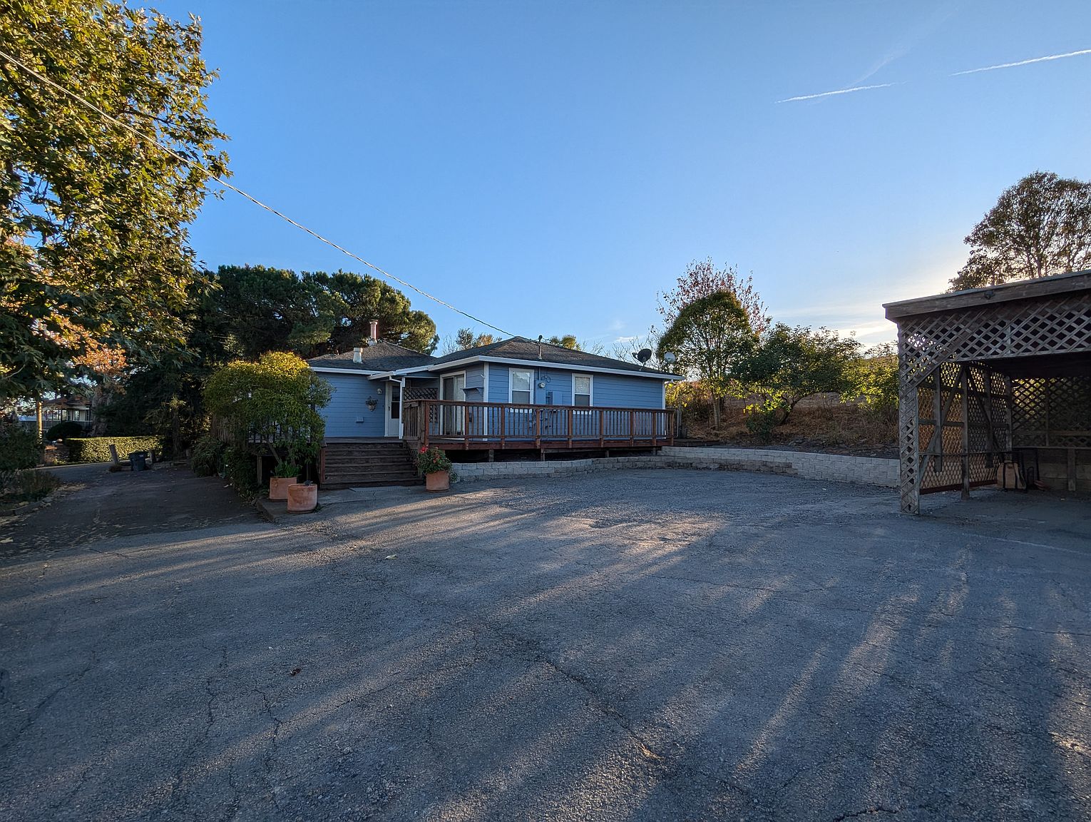 1805 Wagner Ln photo 4