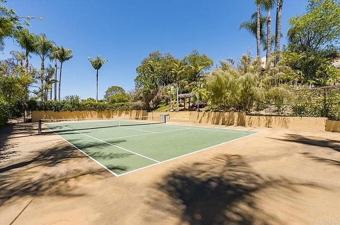 16239 Highland Valley Rd photo 3