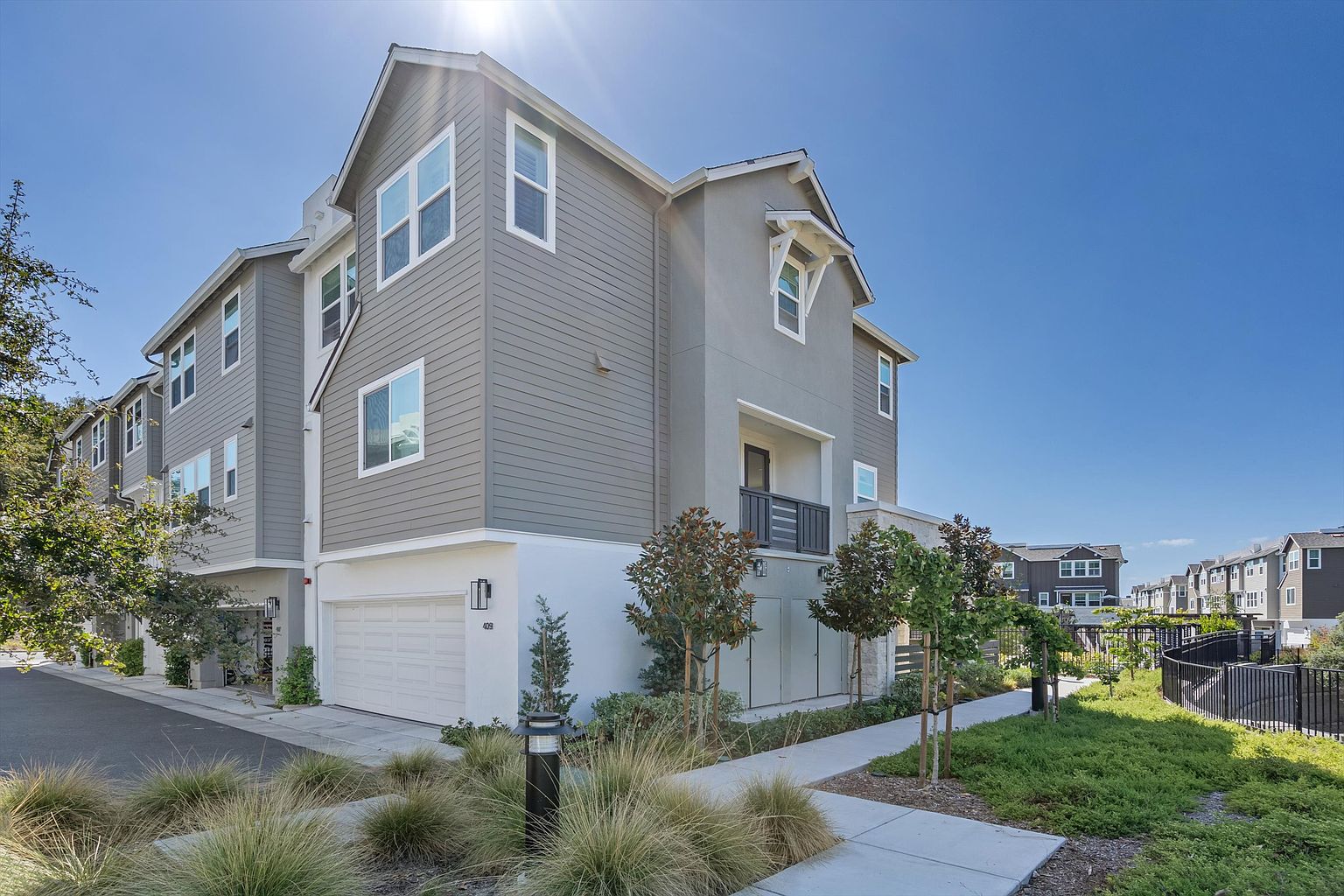 409 Semillon Ln photo 3