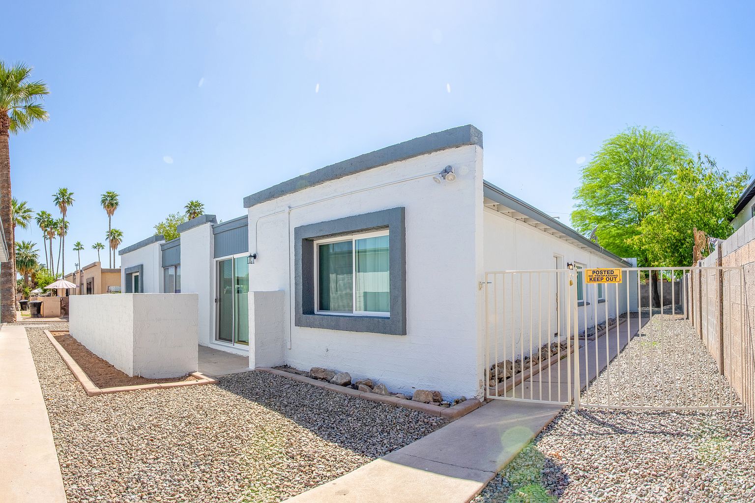 700 S Stapley Dr photo 2