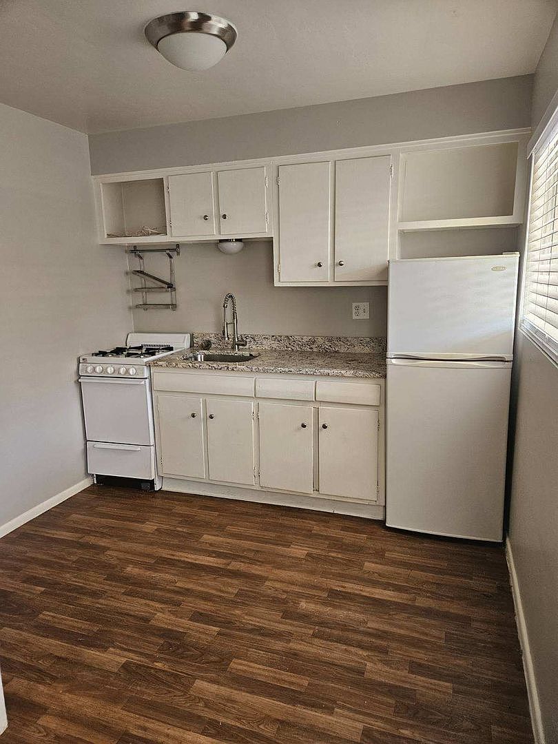 302 W Medlock Dr Phoenix, AZ 85013 photo 4