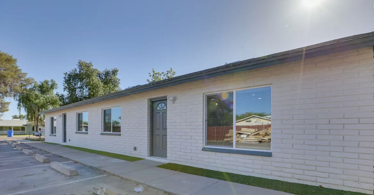 2140 W Vista Ave photo 2