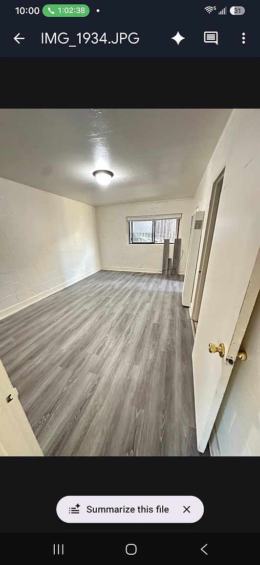 156 W Baxter St photo 2
