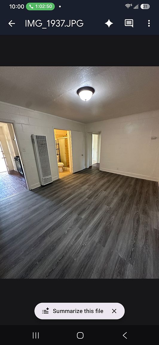 156 W Baxter St photo 4
