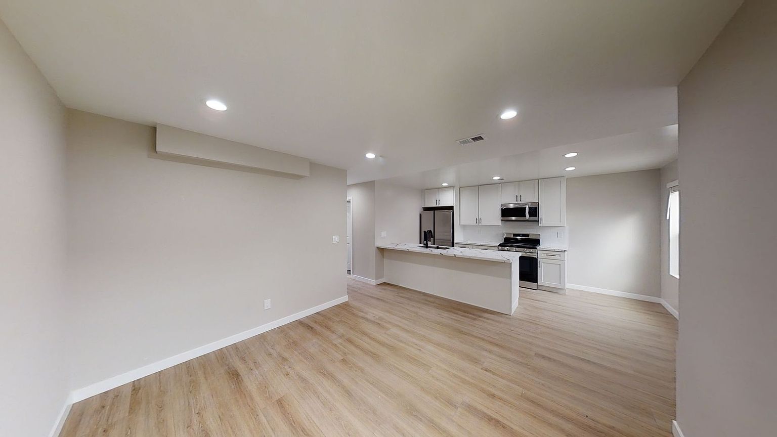 5119 E Falls View Dr photo 5