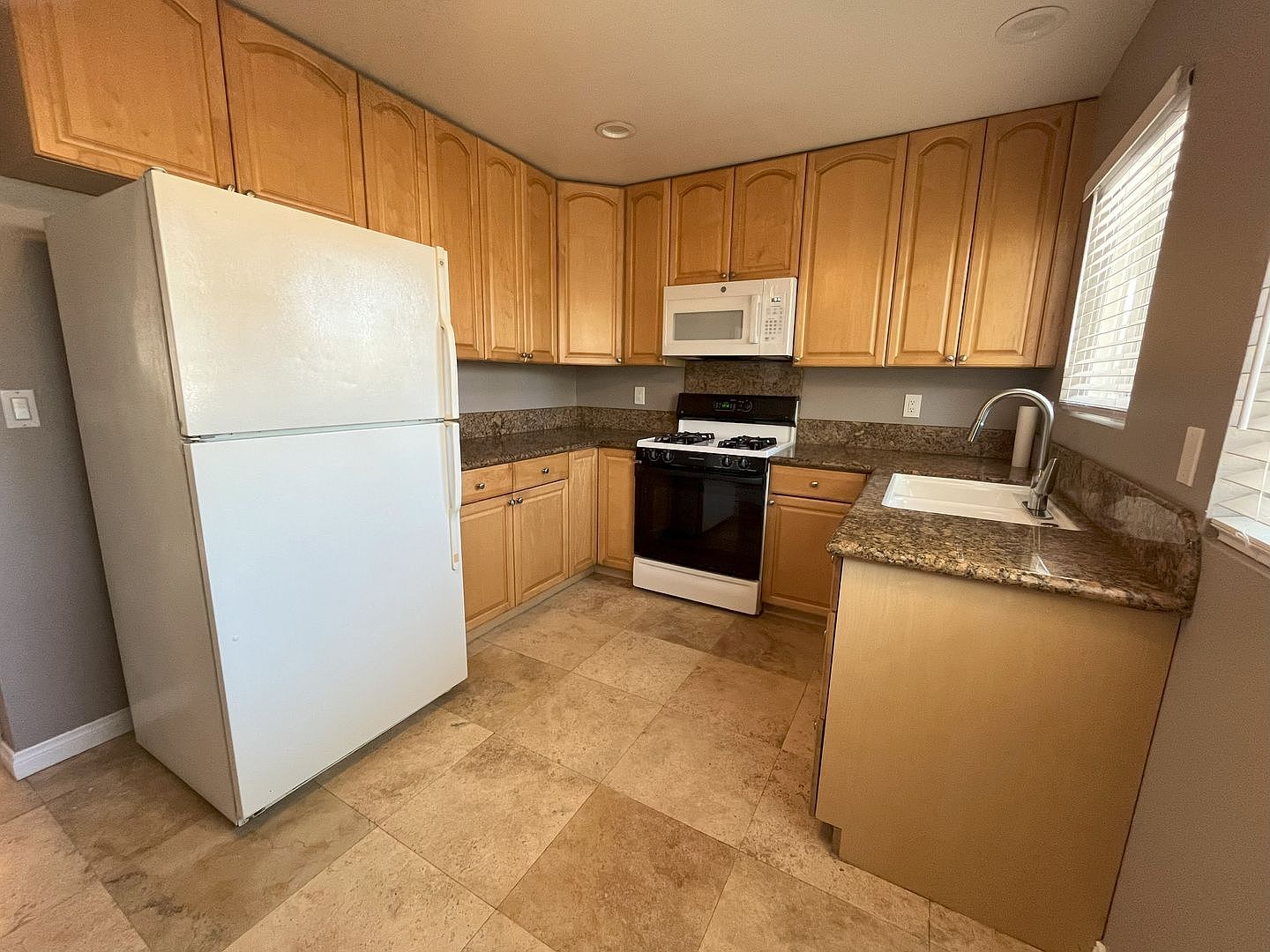 3662 Nile St photo 5