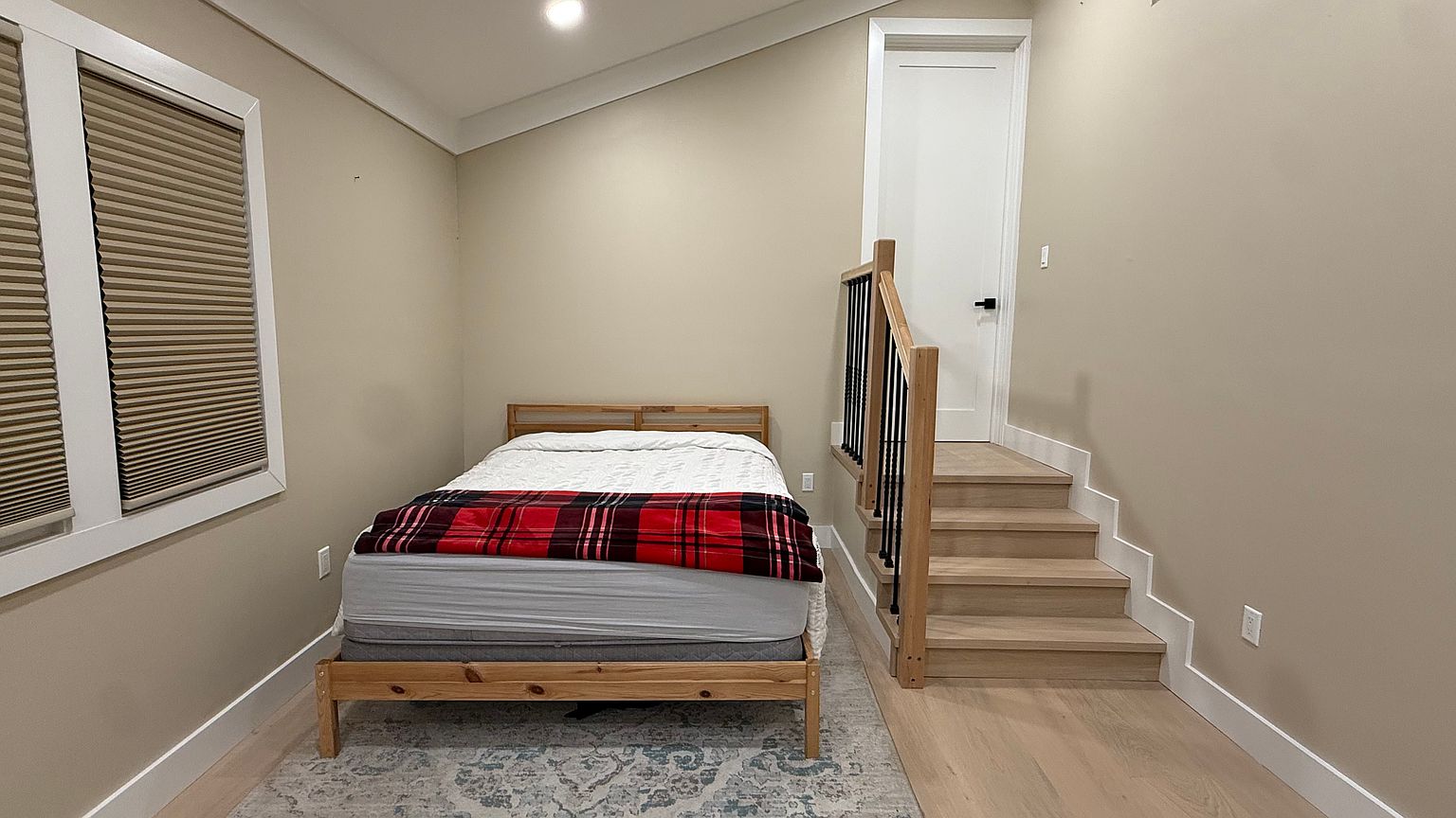 19010 Austin Way photo 4