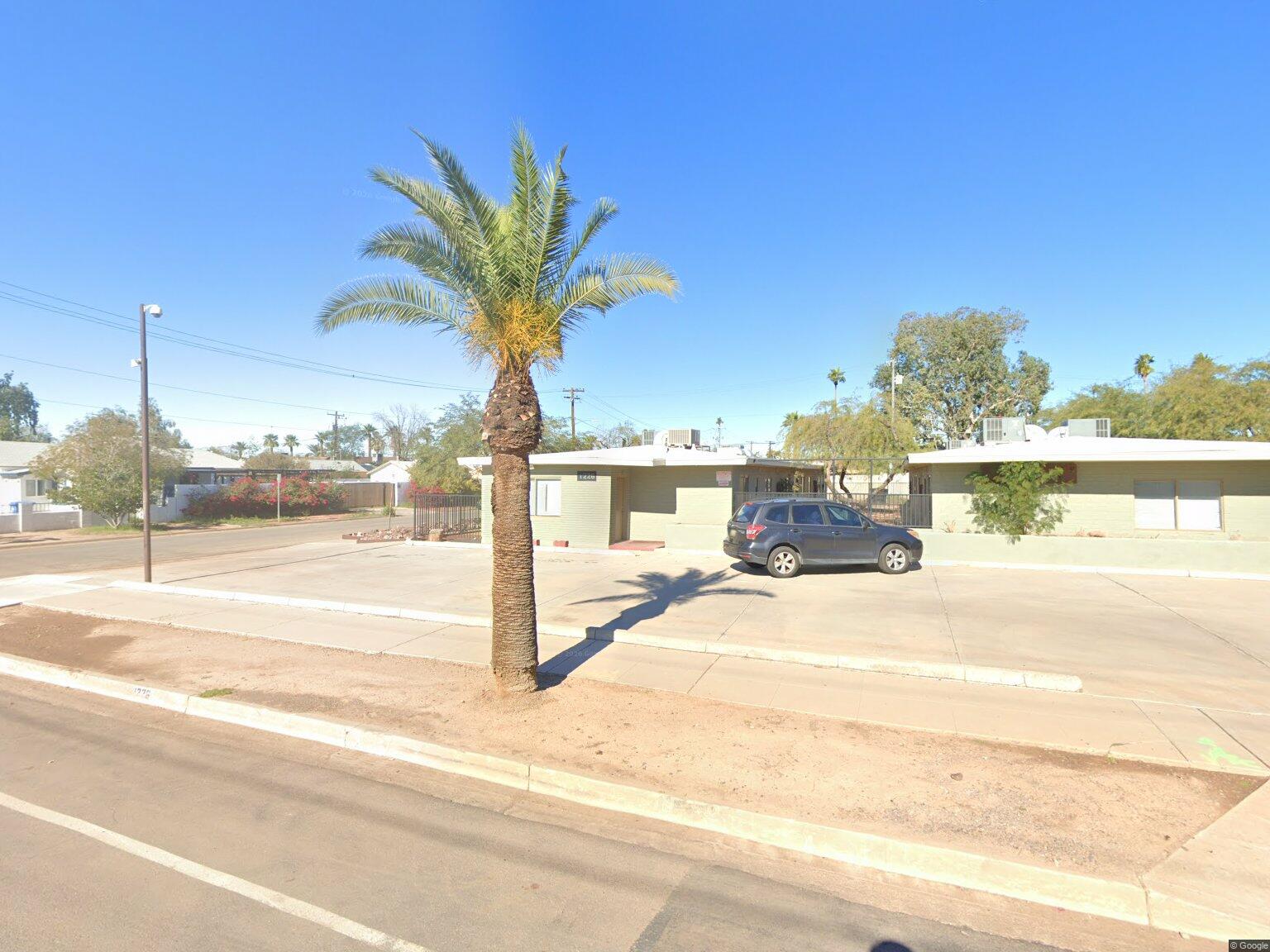 1226 W Roosevelt St Phoenix, AZ 85007 photo 2