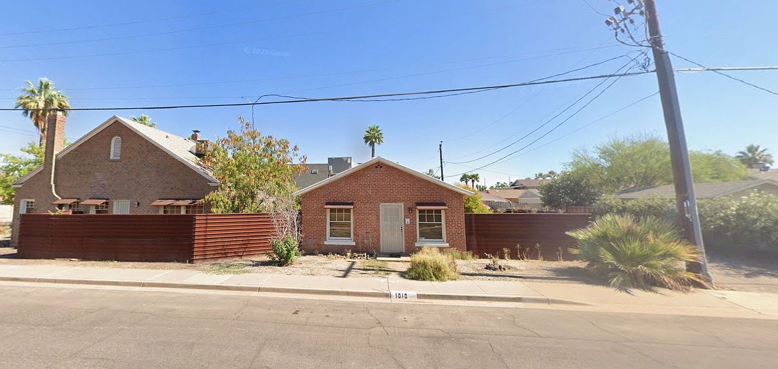 1010 E Coronado Rd Phoenix, AZ 85006 photo 2