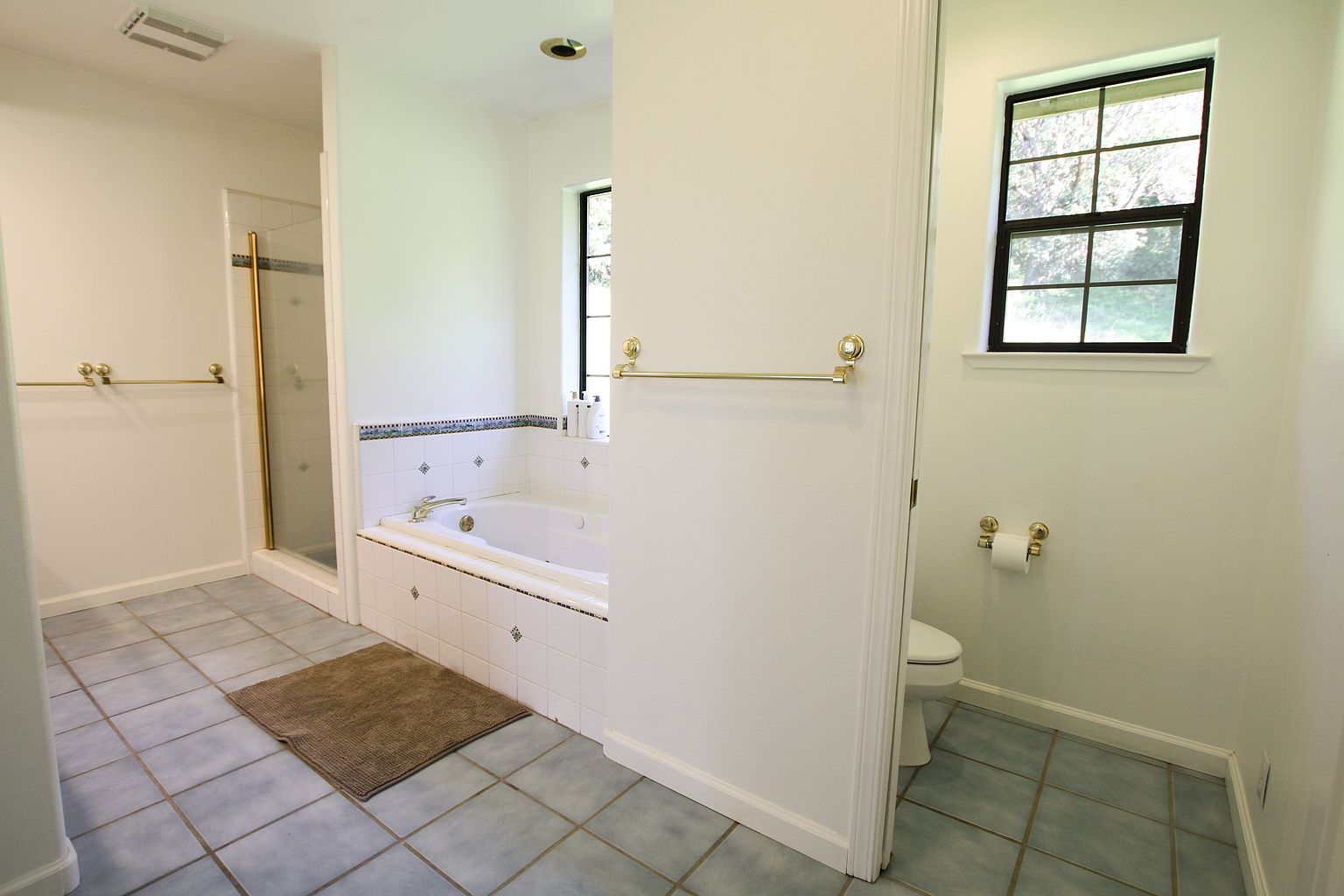 6564 Sonoma Mountain Rd photo 5