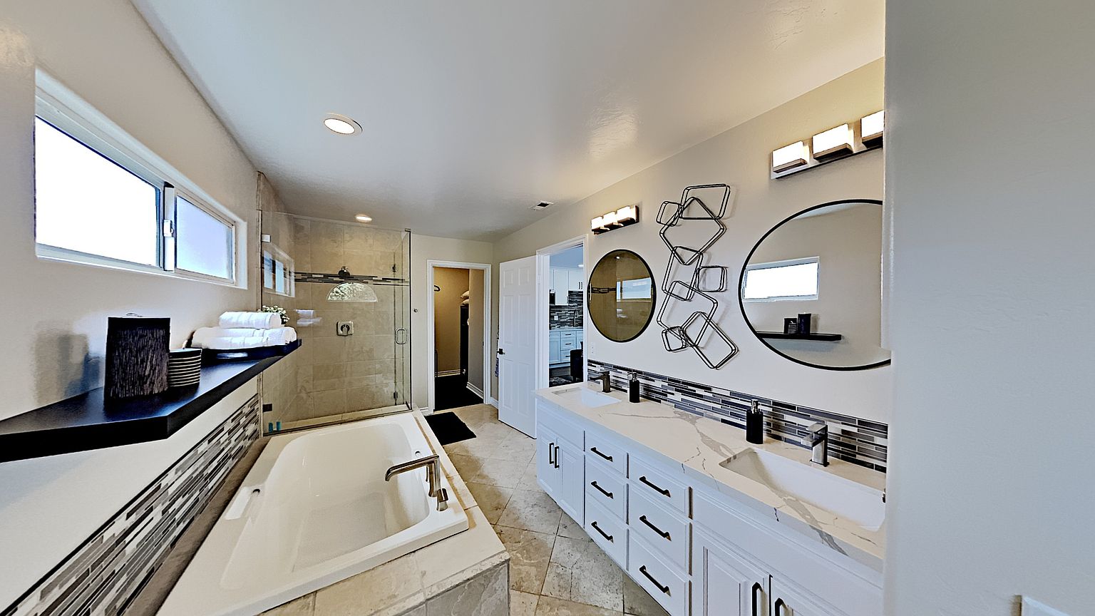 3681 Leland St photo 4