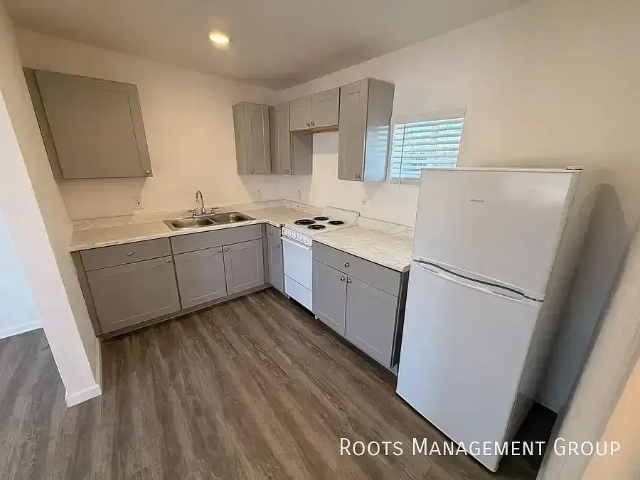 1707 E Apache Blvd unit # A8 photo 2