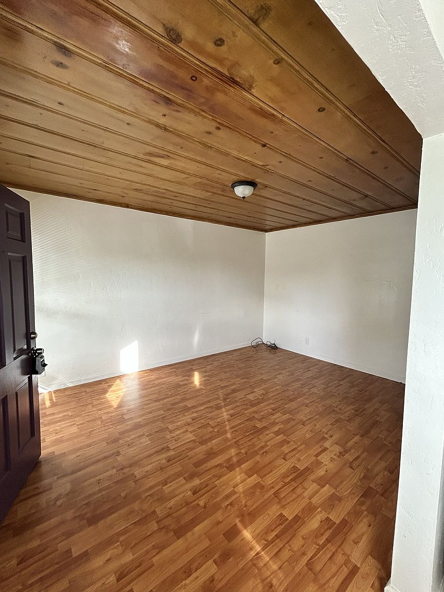908 Mare Island Way photo 2
