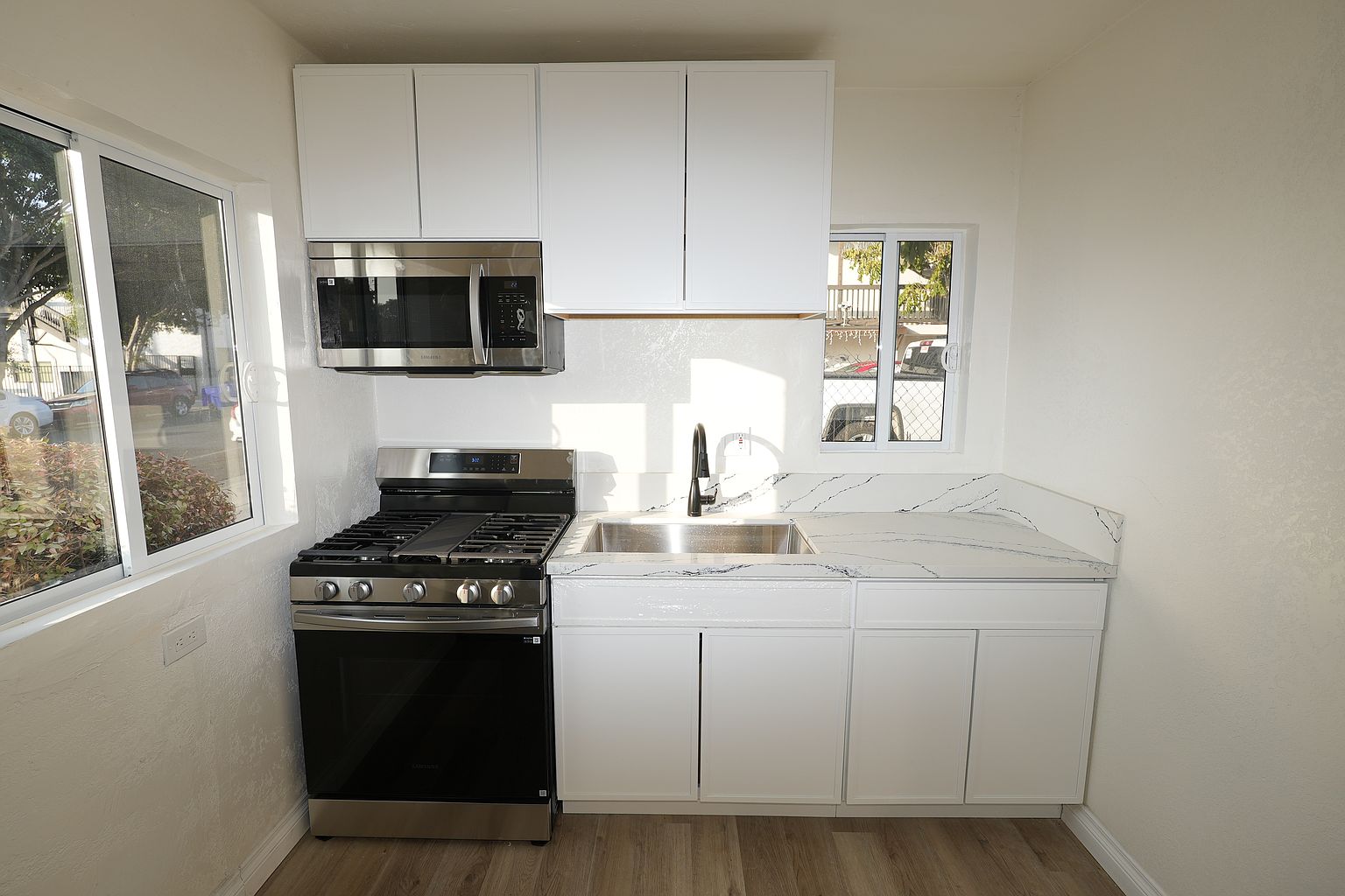 3815-19 Villa Ter photo 5