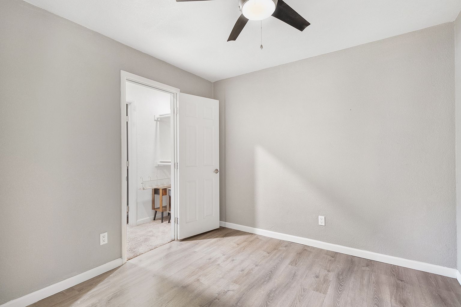 2612 W Pierson St photo 5
