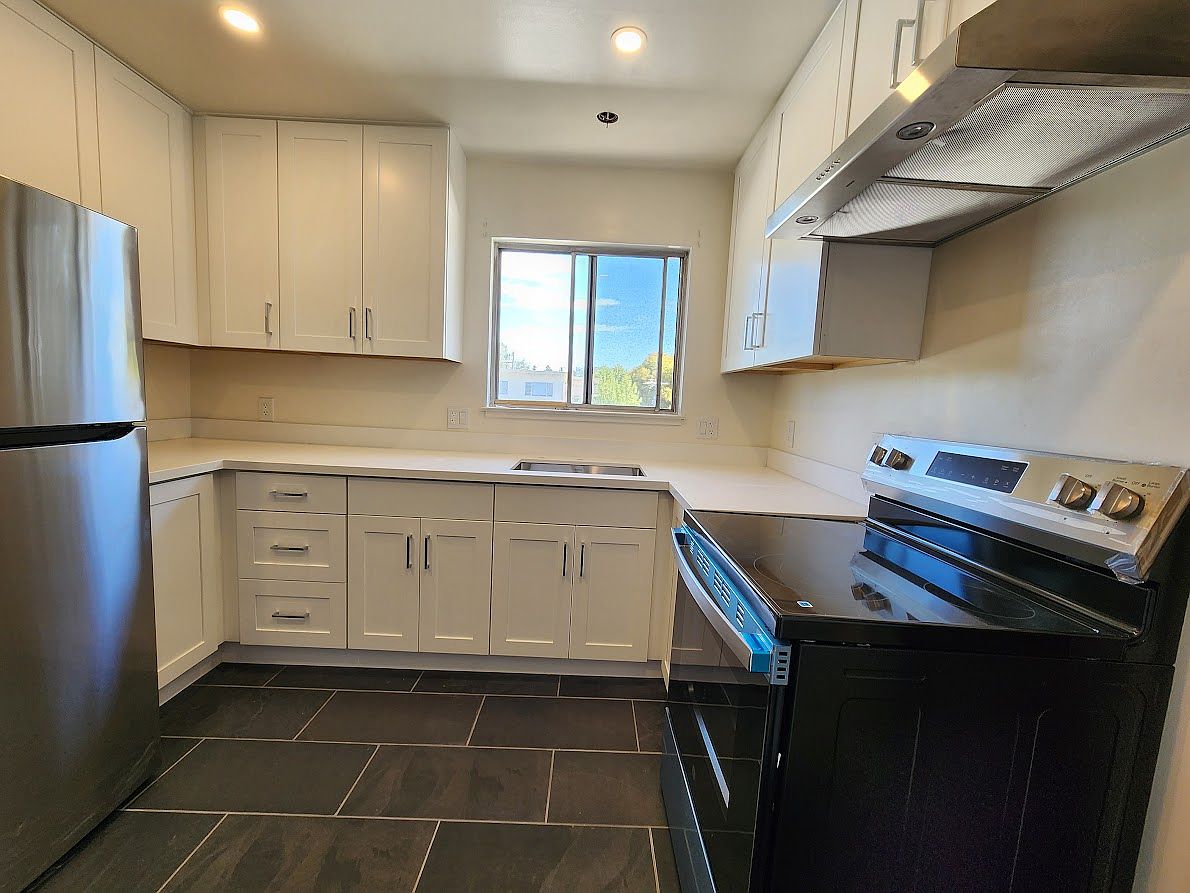 959 Alice Ln photo 3