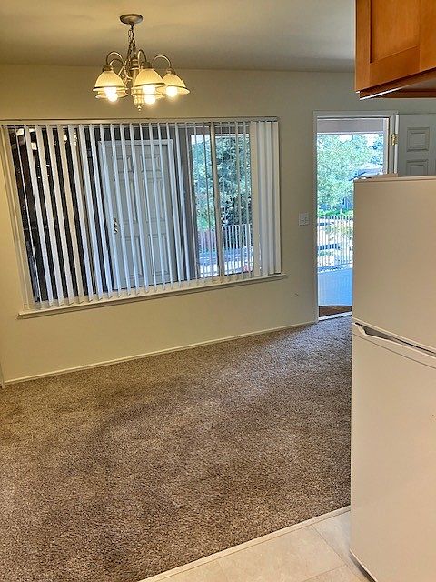 Apartments on Florence Ln · Menlo Park photo 2