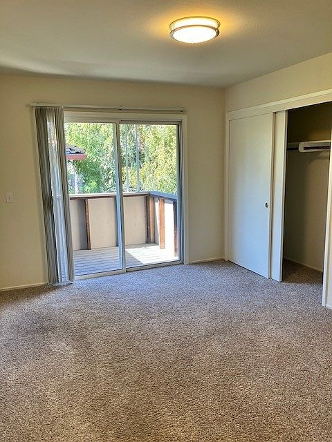 Apartments on Florence Ln · Menlo Park photo 4