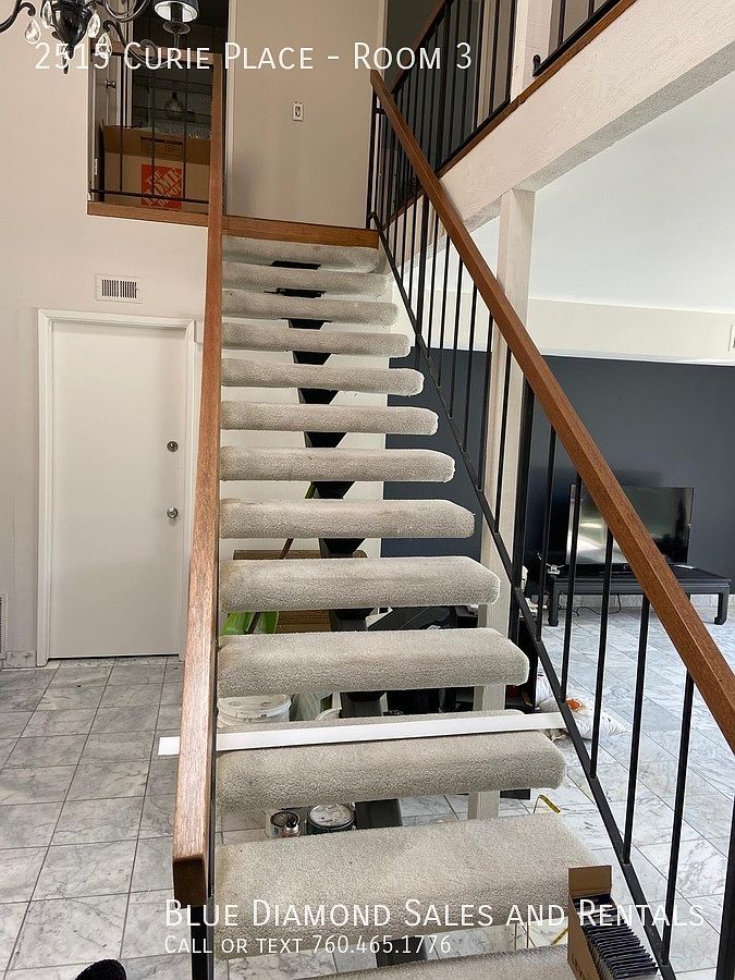2515 Curie Pl photo 2