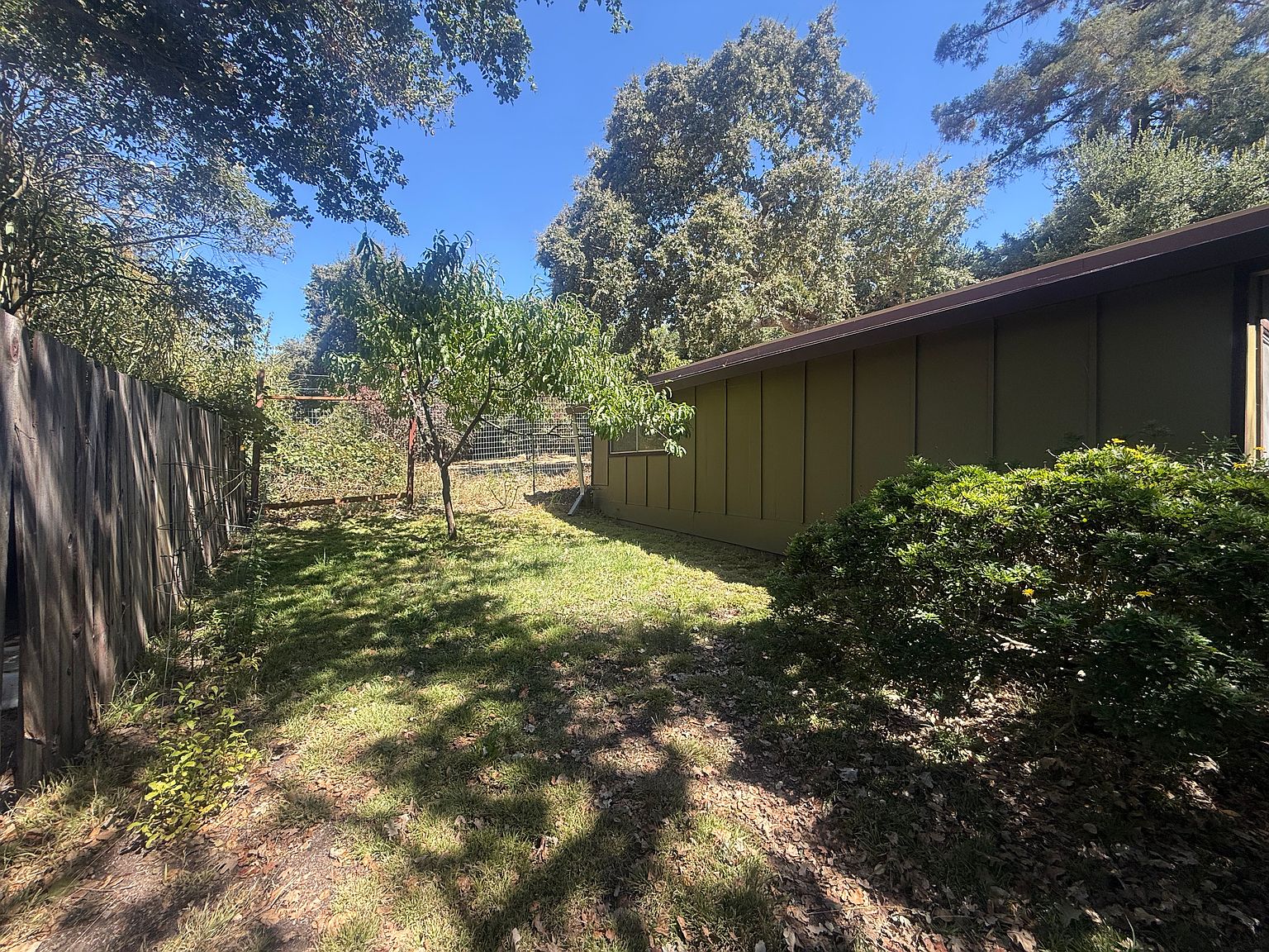 2137 Penny Ln photo 3