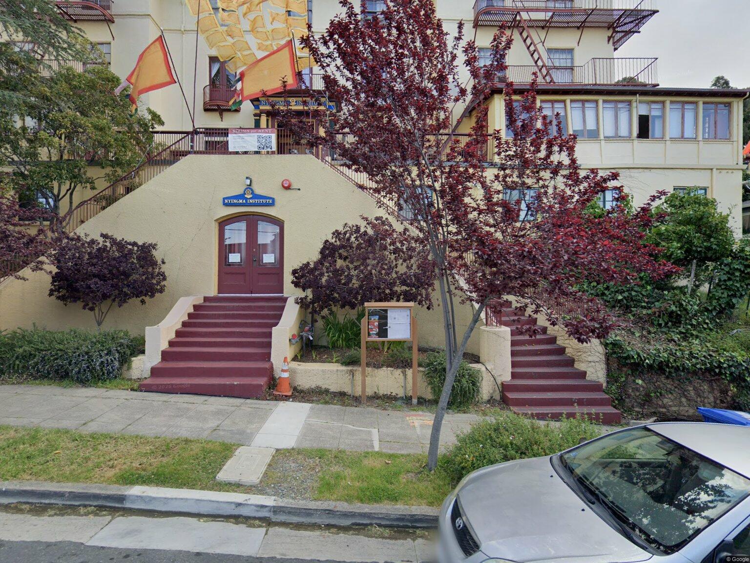 1815 Highland Pl photo 3