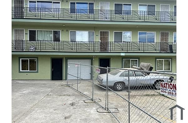 6400 Macarthur Blvd photo 5