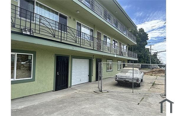 6400 Macarthur Blvd photo 3