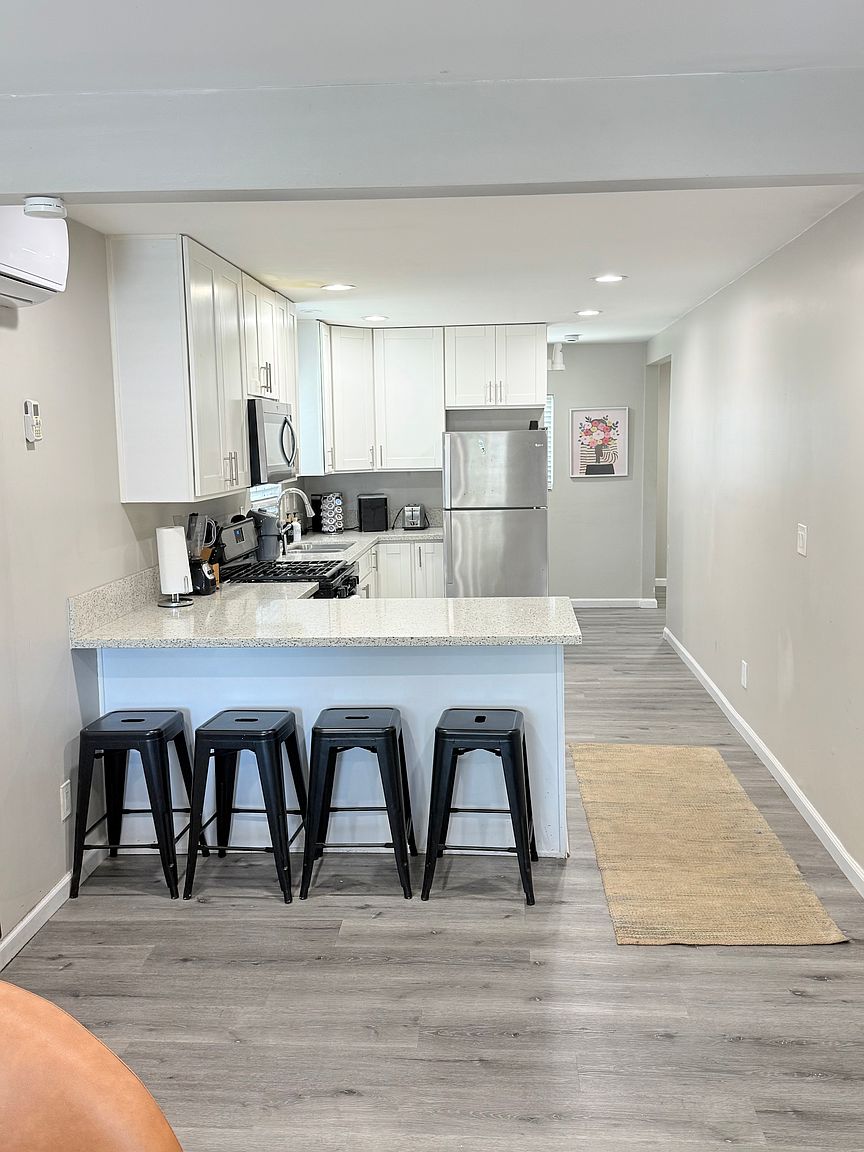2022 1/2 Ocean View Blvd photo 4