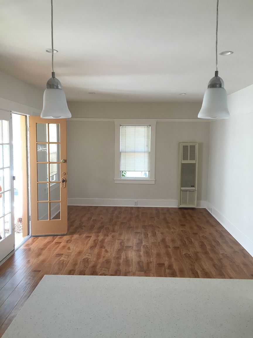 1BR/1BA Single Family House on Chestnut St · Alameda photo 2