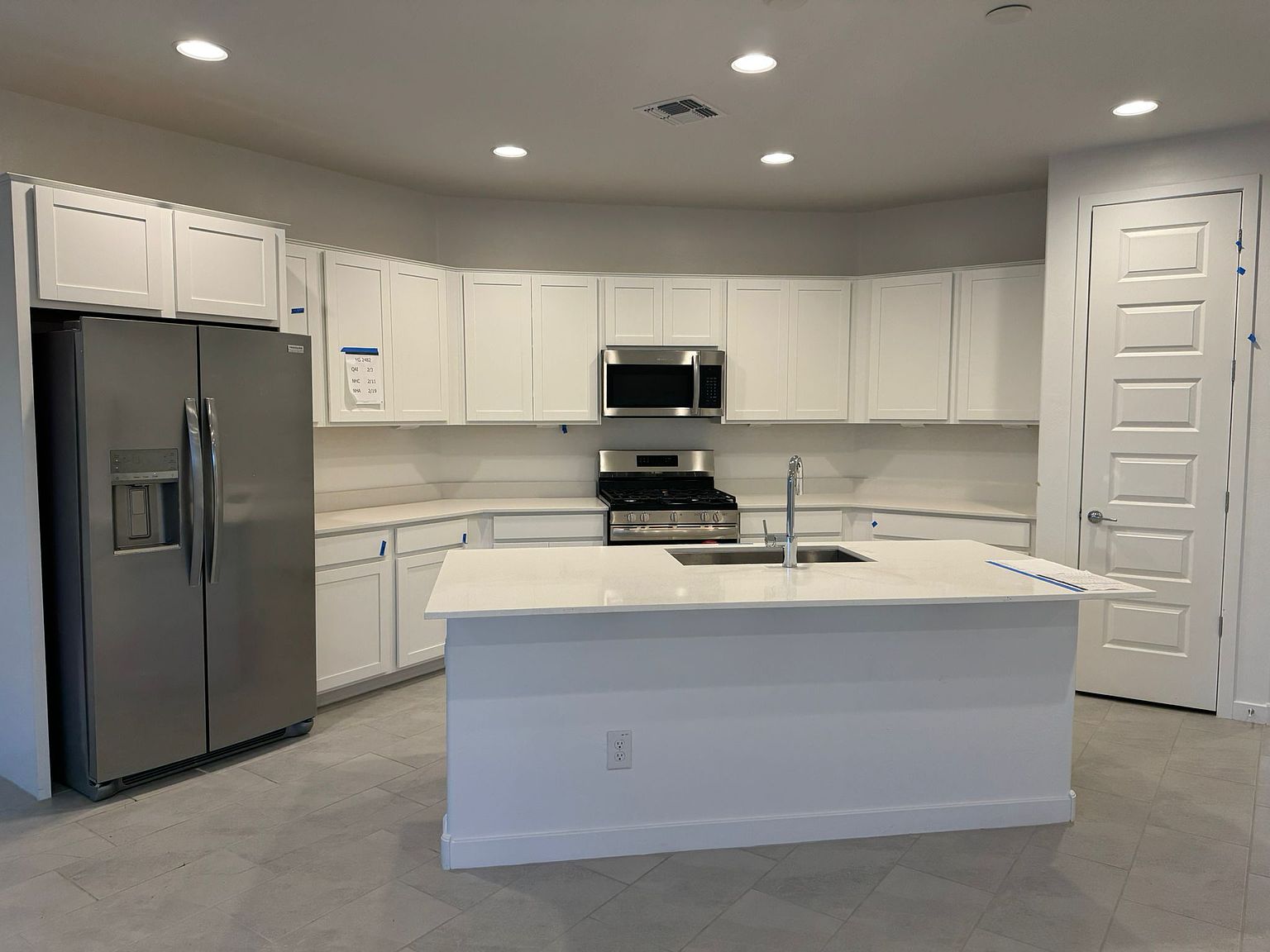 37584 N Singletree Drive photo 2