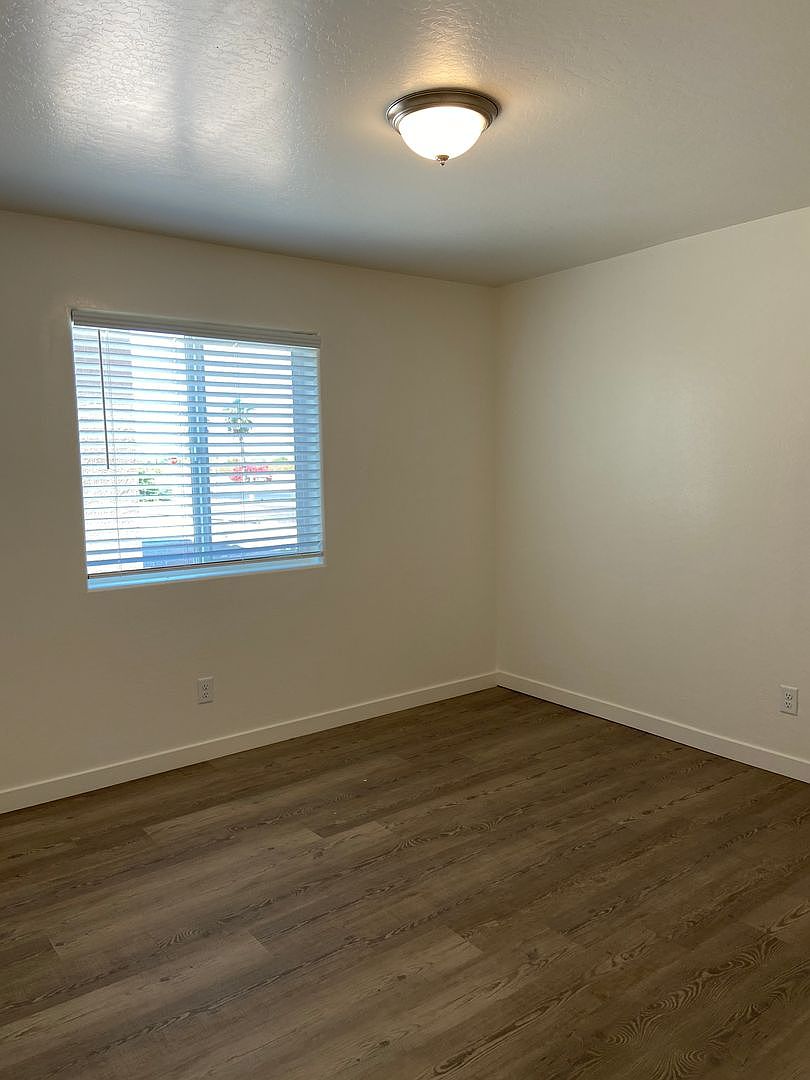 501 E 9th Ave Apache Junction, AZ 85119 photo 3
