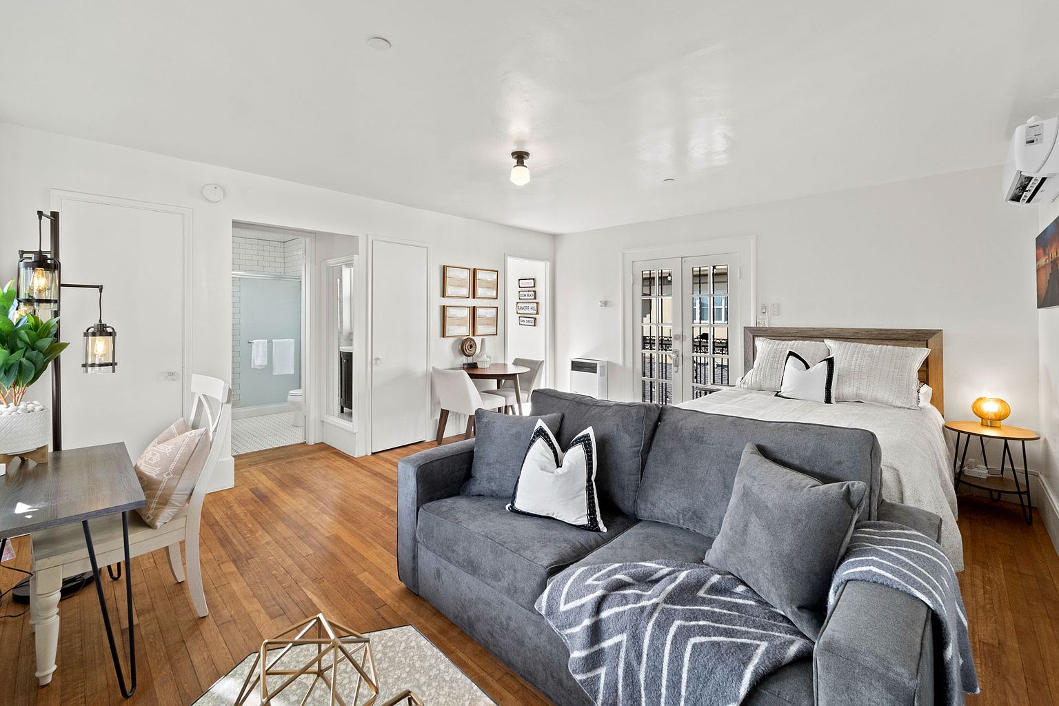 120 Maple St photo 4