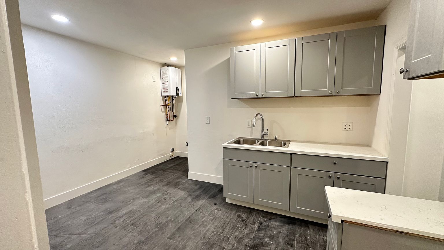 3630 University Ave photo 4
