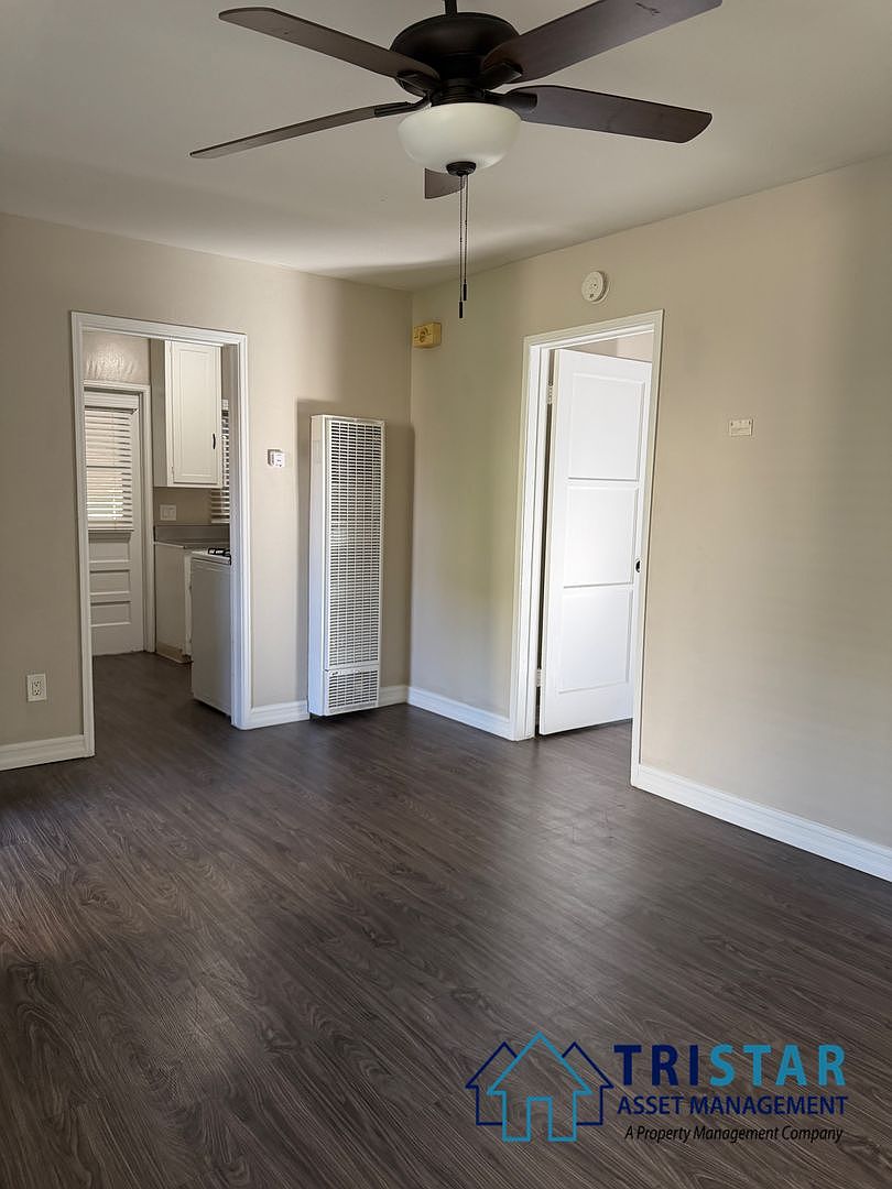 8437-8441 La Mesa Blvd photo 3