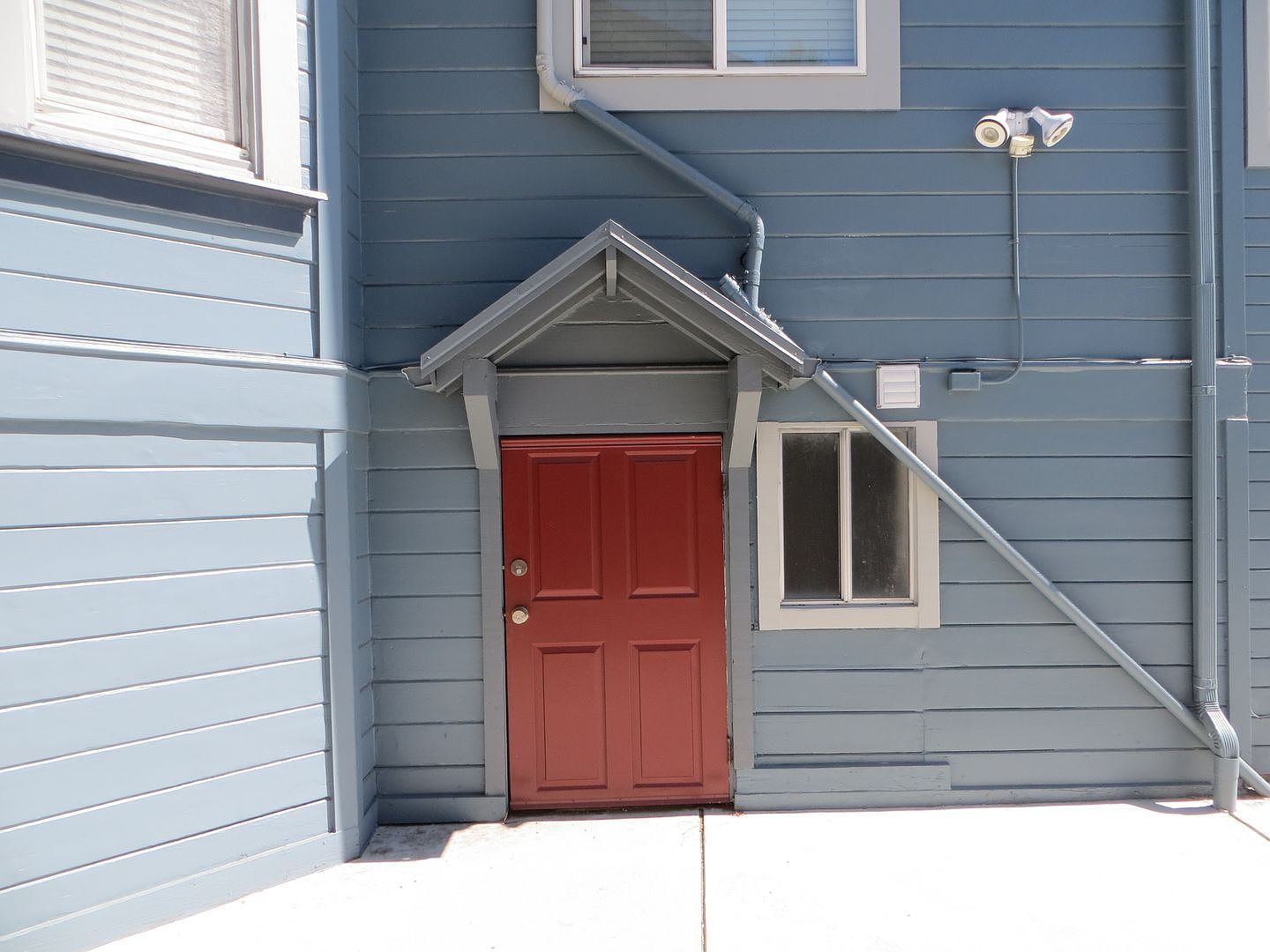 1361 C St photo 2
