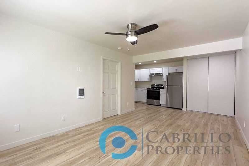 8453 Carlisle Dr photo 3
