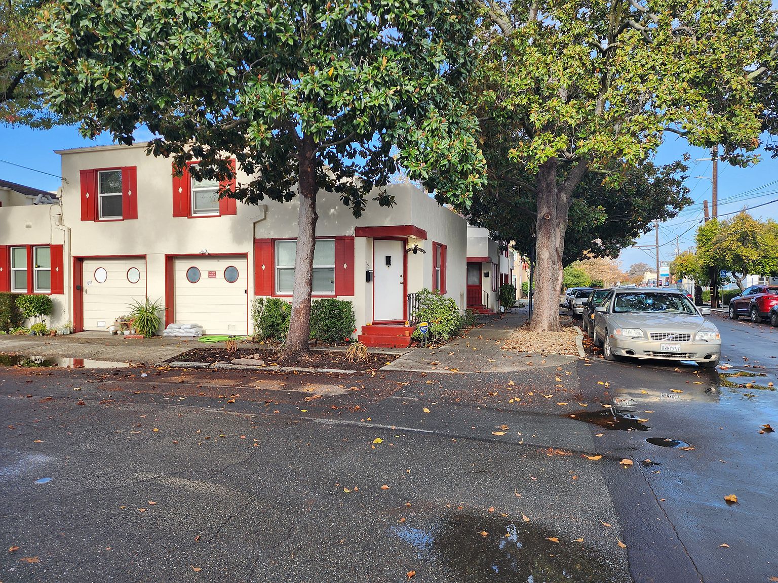 725 Mellus St photo 2